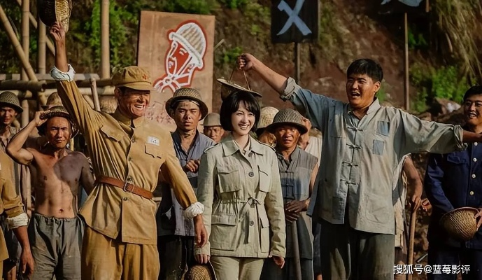 精美的制作,该剧采用了浓郁的色彩、精美的服装和道具,将抗战时期的环境还原得栩栩如生 精美的制作,该剧采用了浓郁的色彩、精美的服装和道具,将抗战时期的环境还原得栩栩如生